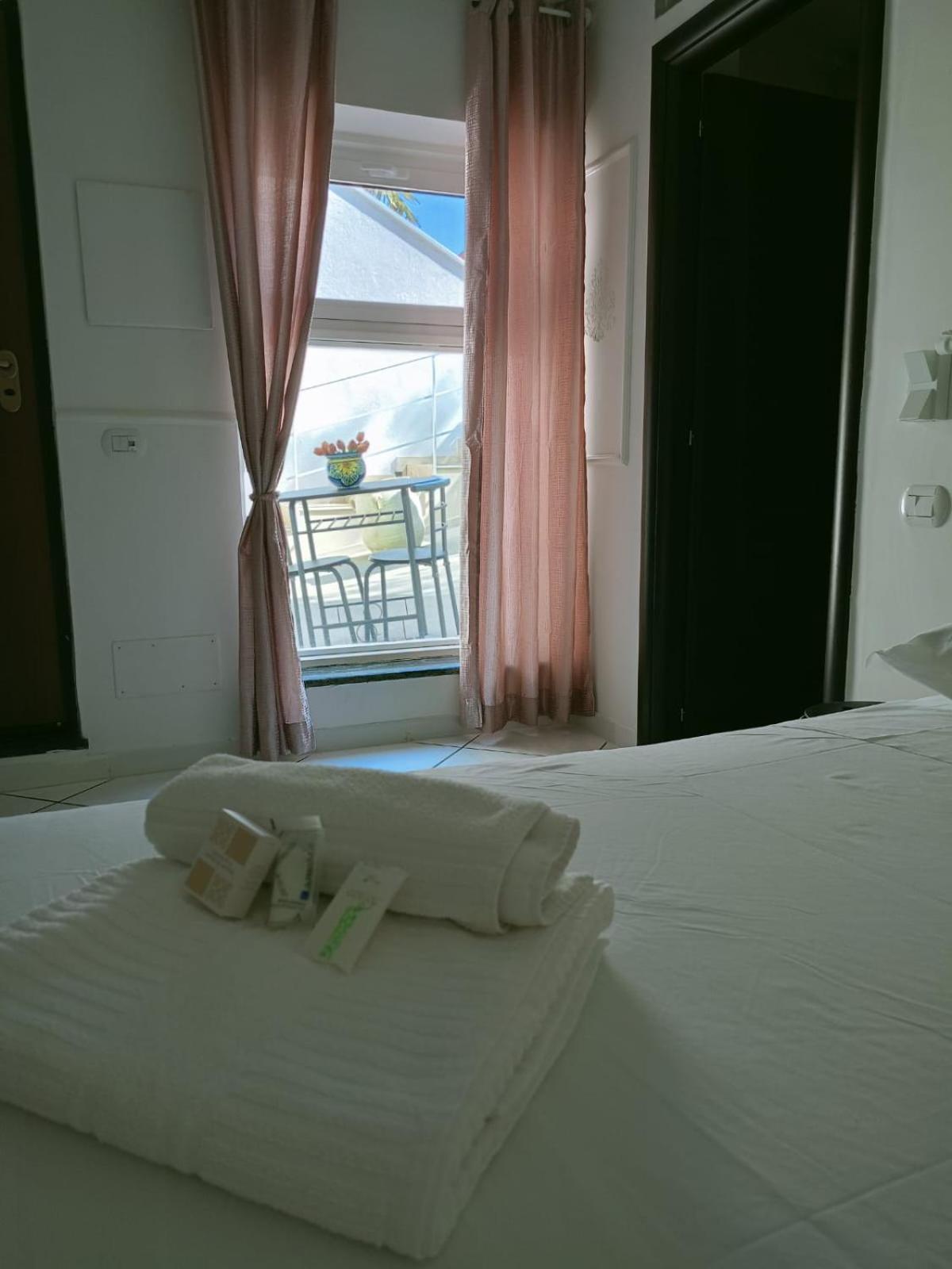 Costa Costa Rooms Sant'Egidio del Monte Albino Eksteriør billede